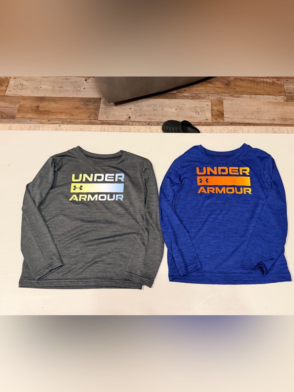 Under Armour Kids Long Sleeve Tees in Gray & Royal Blue
